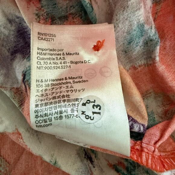 H&M Red Off-Shoulder Floral Puff Sleeve Top Romantic Y2K Blouse Size Small (4) - Picture 10 of 10